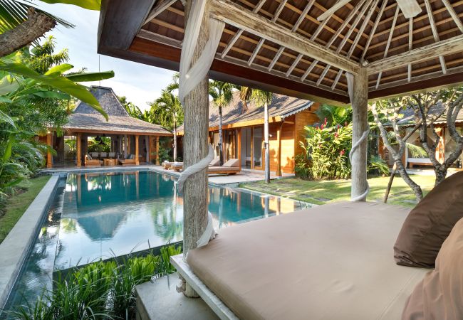 Vil.la en Kerobokan - Little Manao - Bonica casa de 4 habitacions amb piscina a Bali