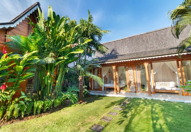 Vil.la en Kerobokan - Little Manao - Bonica casa de 4 habitacions amb piscina a Bali