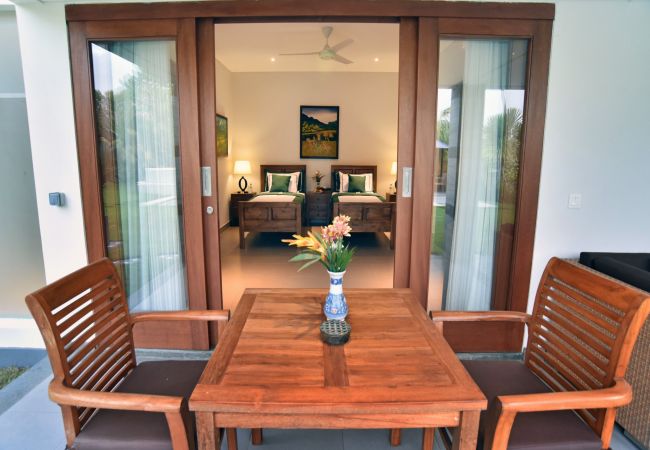 Vil.la en Canggu - Yenian- Casa de 5 habitacions amb piscina a Bali Vil.la en Canggu - Yenian- Casa de 5 habitacions amb piscina a Bali
