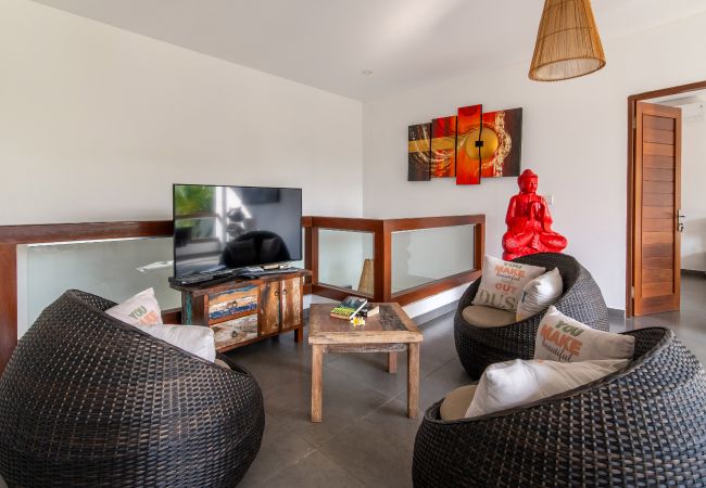 Vil.la en Seminyak - Wiana- Villa per a 6 persones amb piscina a prop de la platja de Bali Vil.la en Seminyak - Wiana- Villa per a 6 persones amb piscina a prop de la platja de Bali