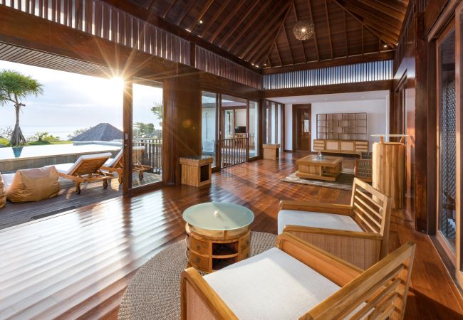Vil.la en Seminyak - The chands three A- Casa a primera línia de 3 habitacions amb impressionants vistes al mar de Bali