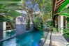 Vil.la en Seminyak - Anjali Purple - Villa d'1 habitació amb piscina a Bali Vil.la en Seminyak - Anjali Purple - Villa d'1 habitació amb piscina a Bali