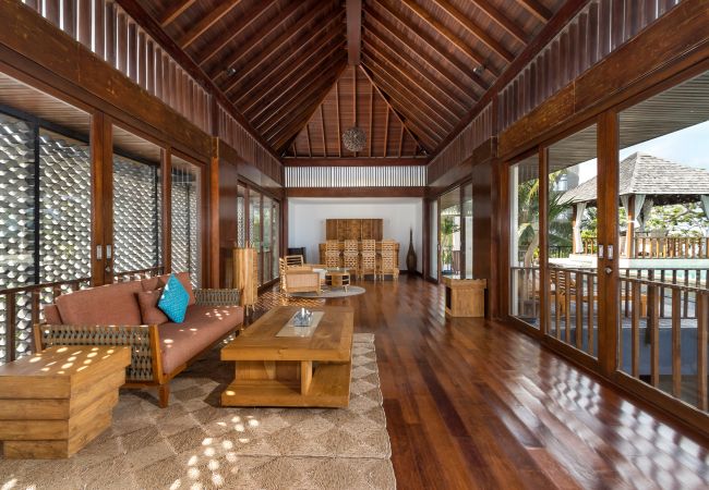 Vil.la en Seminyak - The chands three B- Casa a primera línia de 3 habitacions amb impressionants vistes al mar de Bali Vil.la en Seminyak - The chands three B- Casa a primera línia de 3 habitacions amb impressionants vistes al mar de Bali