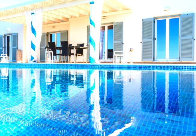 Vil.la en Parikia - Espectacular casa amb piscina privada de 6 habitacions a Grècia