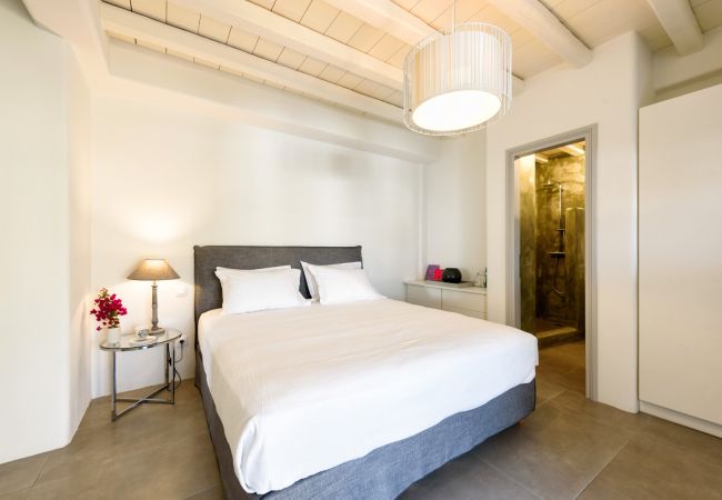 Vil.la en Paros - Preciosa casa per a 10 persones prop de la platja de Golden Beach amb precioses vistes al mar Vil.la en Paros - Preciosa casa per a 10 persones prop de la platja de Golden Beach amb precioses vistes al mar