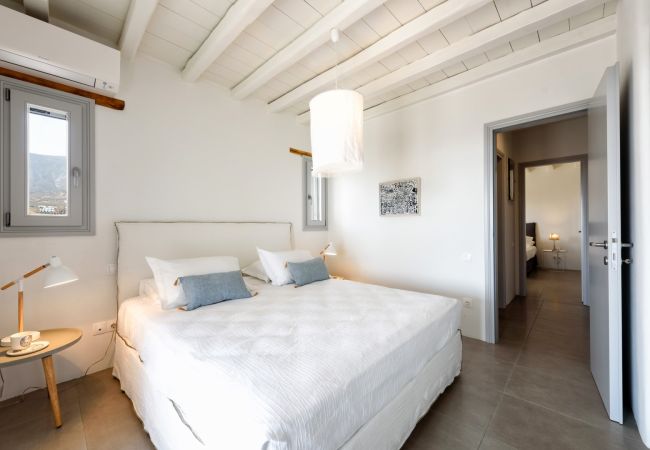Vil.la en Paros - Preciosa casa per a 10 persones prop de la platja de Golden Beach amb precioses vistes al mar Vil.la en Paros - Preciosa casa per a 10 persones prop de la platja de Golden Beach amb precioses vistes al mar