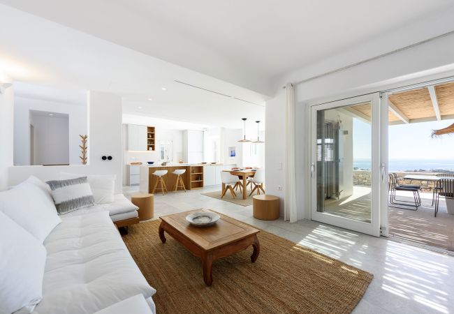 Vil.la en Paros - Casa espectacular per a 14 persones amb boniques vistes al mar a prop Golden Beach Vil.la en Paros - Casa espectacular per a 14 persones amb boniques vistes al mar a prop Golden Beach