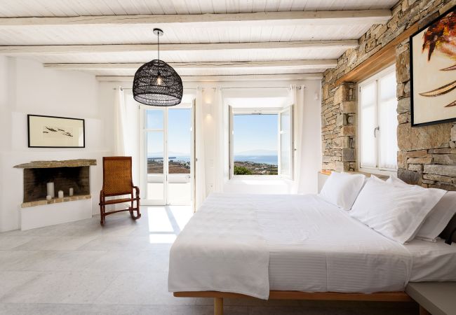 Vil.la en Paros - Casa espectacular per a 14 persones amb boniques vistes al mar a prop Golden Beach Vil.la en Paros - Casa espectacular per a 14 persones amb boniques vistes al mar a prop Golden Beach
