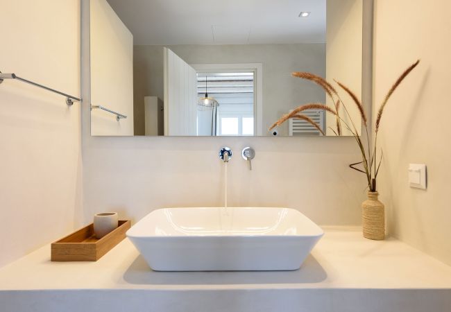 Vil.la en Paros - Casa espectacular per a 14 persones amb boniques vistes al mar a prop Golden Beach Vil.la en Paros - Casa espectacular per a 14 persones amb boniques vistes al mar a prop Golden Beach