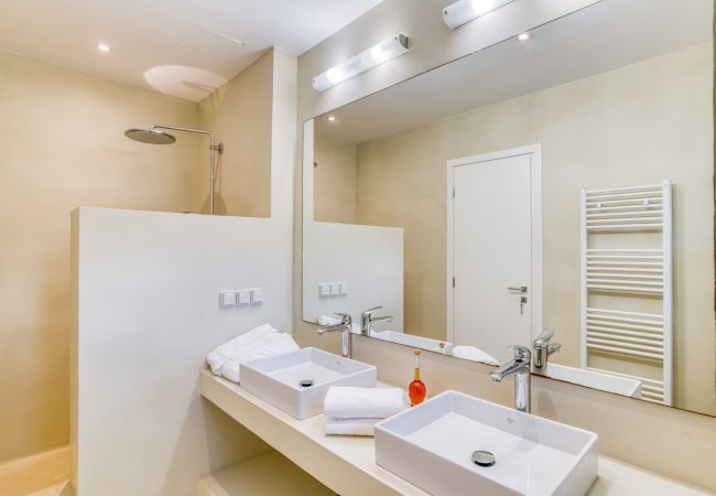 Vil.la en Paros - Casa espectacular per a 10 persones amb impressionants vistes al mar a prop Golden Beach Vil.la en Paros - Casa espectacular per a 10 persones amb impressionants vistes al mar a prop Golden Beach