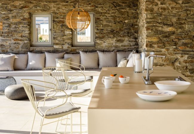 Vil.la en Paros - Elea - Magnifica casa amb piscina per a 10 persones i vistes al mar a Golden Beach (Grècia) Vil.la en Paros - Elea - Magnifica casa amb piscina per a 10 persones i vistes al mar a Golden Beach (Grècia)