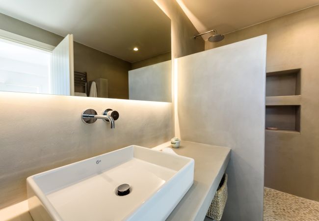 Vil.la en Paros - Elea - Magnifica casa amb piscina per a 10 persones i vistes al mar a Golden Beach (Grècia) Vil.la en Paros - Elea - Magnifica casa amb piscina per a 10 persones i vistes al mar a Golden Beach (Grècia)