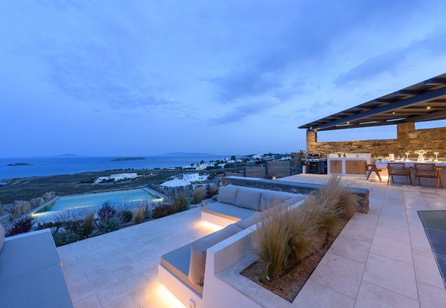 Vil.la en Paros - Bellevue - Preciosa casa per a 8 persones amb impressionants vistes al mar a prop de la platja de Grècia a Paros Vil.la en Paros - Bellevue - Preciosa casa per a 8 persones amb impressionants vistes al mar a prop de la platja de Grècia a Paros