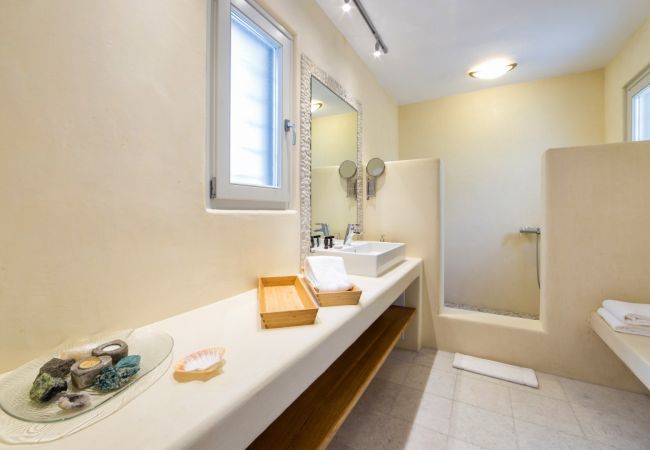 Vil.la en Paros -  Eos - Villa per a 10 persones a prop de la platja de Golden Beach (Grècia) Vil.la en Paros -  Eos - Villa per a 10 persones a prop de la platja de Golden Beach (Grècia)