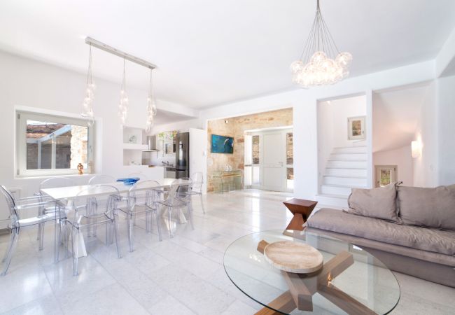 Vil.la en Paros -  Eos - Villa per a 10 persones a prop de la platja de Golden Beach (Grècia) Vil.la en Paros -  Eos - Villa per a 10 persones a prop de la platja de Golden Beach (Grècia)