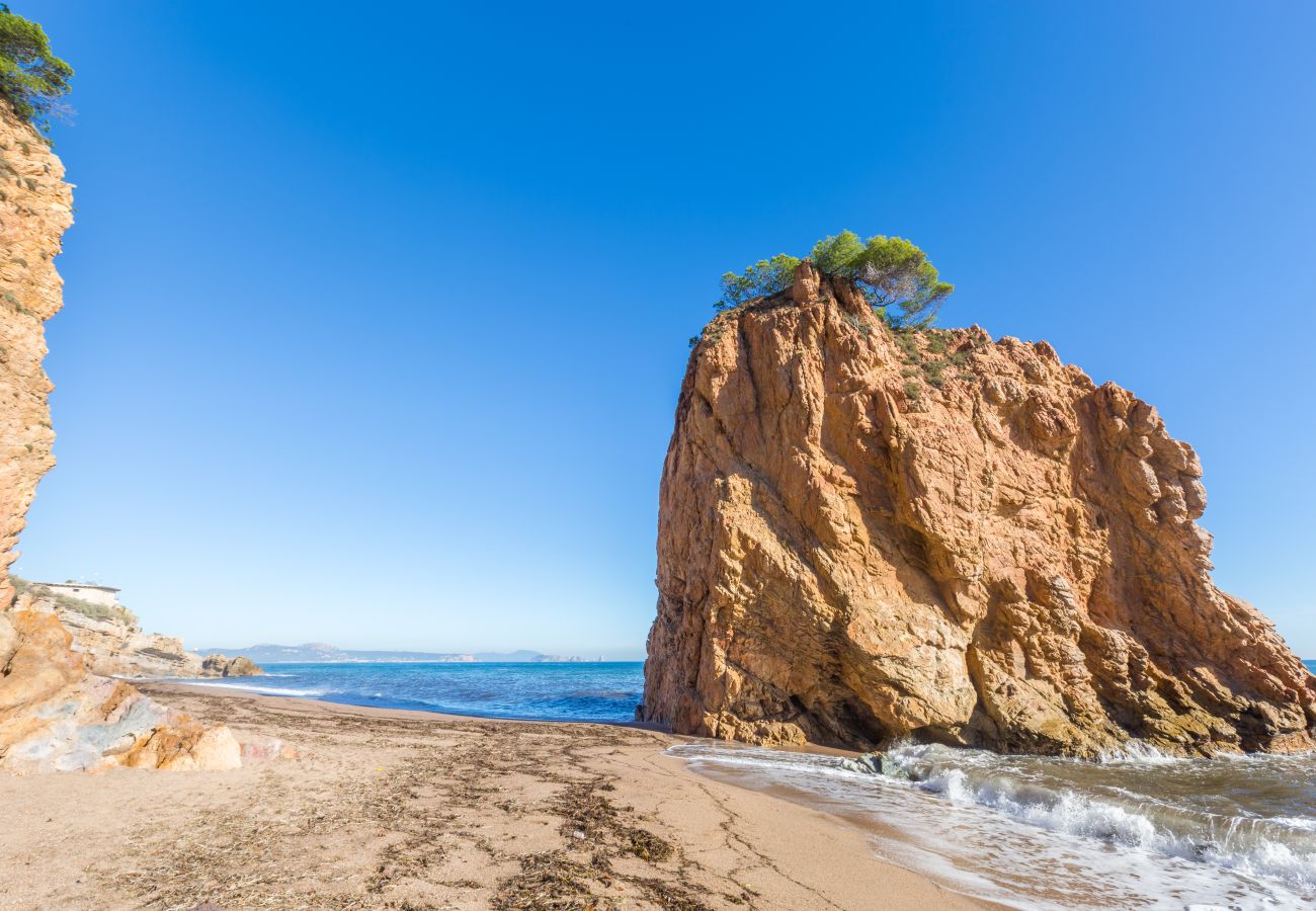 Vil.la en Pals - MP23 .-Vila per a 6 persones amb piscina i jardí a prop de la platja de Pals