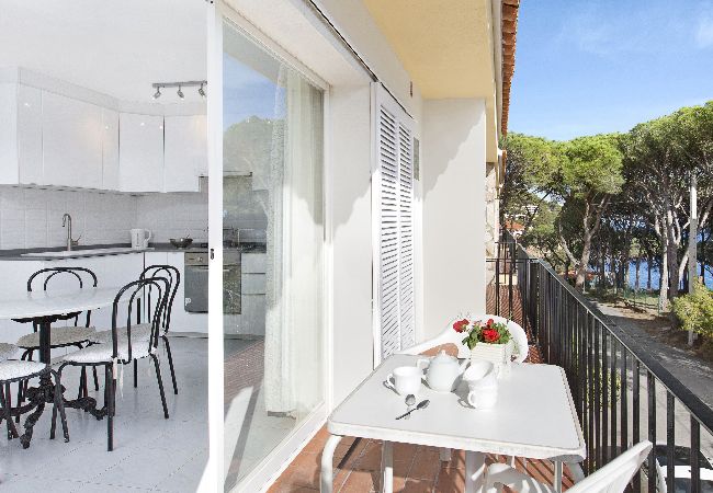 Apartment in Llafranc - 1ANC 15B - Basic 1 bedroom apartment located very close to the beach of Llafranc