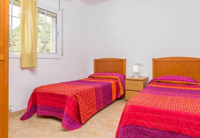 Villa in Vidreres -  2CAROL01 - Nice 4 bedroom house with private pool located in a quiet residential area Villa in Vidreres -  2CAROL01 - Nice 4 bedroom house with private pool located in a quiet residential area
