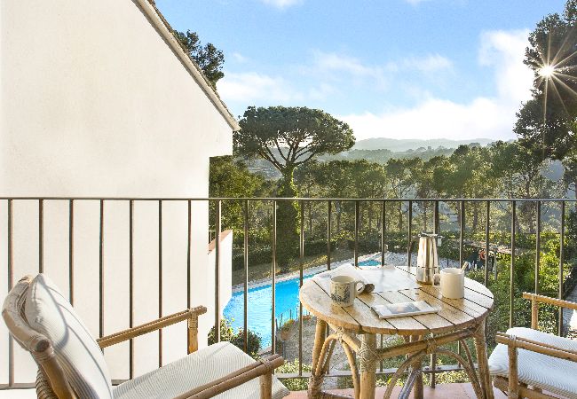Apartment in Llafranc - 1CLIP H3 -Renovated apartment located in a very quiet area only 500m from the beach of Llafranc.