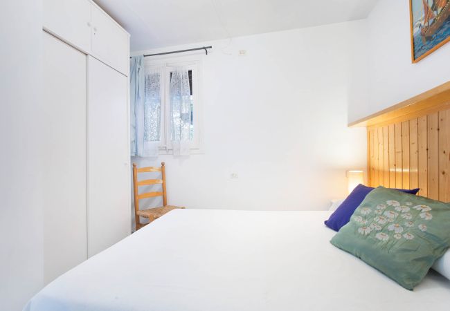 Apartment in Llafranc - 1CLIP H3 -Renovated apartment located in a very quiet area only 500m from the beach of Llafranc. Apartment in Llafranc - 1CLIP H3 -Renovated apartment located in a very quiet area only 500m from the beach of Llafranc.