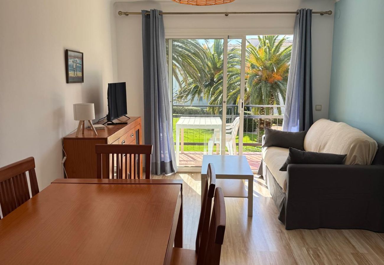 Apartment in Calella de Palafrugell - 1CB - E3 Apartment with swimming-pool and garden located very close to the beach