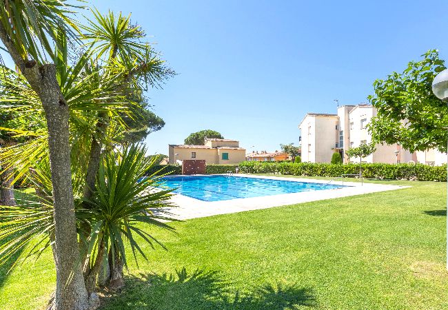 Apartment in Calella de Palafrugell - 1CB E6 - 2 Bedrooms apartment in a very quiet area with garden and community pool near the beach of Calella de Palafrugell Apartment in Calella de Palafrugell - 1CB E6 - 2 Bedrooms apartment in a very quiet area with garden and community pool near the beach of Calella de Palafrugell