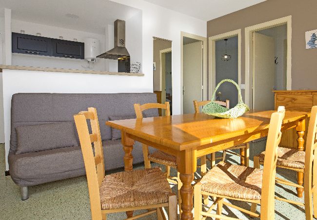 Apartment in Calella de Palafrugell - 1CB N2 - 2 Bedrooms apartment in a very quiet area with garden and communal pool near the beach of Calella de Palafrugell Apartment in Calella de Palafrugell - 1CB N2 - 2 Bedrooms apartment in a very quiet area with garden and communal pool near the beach of Calella de Palafrugell