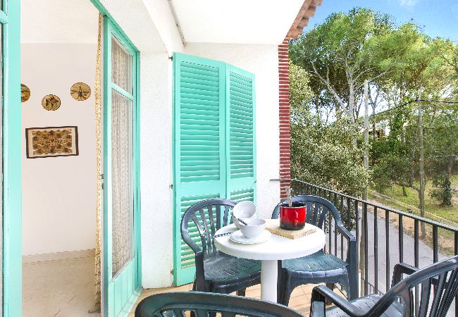 Apartment in Llafranc - 1GER 03 - Basic 3 bedrooms apartment only 150m from the beach of Llafranc