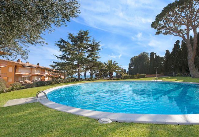 Apartment in Calella de Palafrugell -  1I 23 - Cozy apartment with pool near the beach of Calella de Palafrugell Apartment in Calella de Palafrugell -  1I 23 - Cozy apartment with pool near the beach of Calella de Palafrugell
