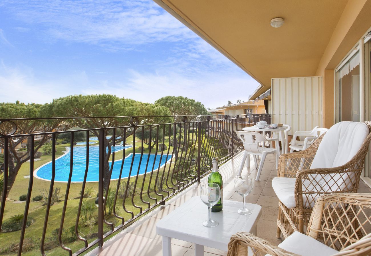 Apartment in Calella de Palafrugell - 1I 36 - Apartment with communal swimming pool a few minutes walk from the beach of Calella de Palafrugell.