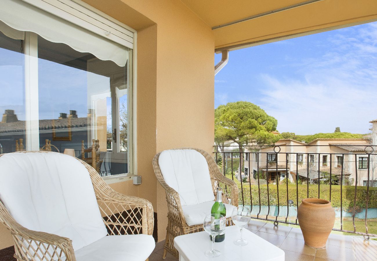 Apartment in Calella de Palafrugell - 1I 36 - Apartment with communal swimming pool a few minutes walk from the beach of Calella de Palafrugell.