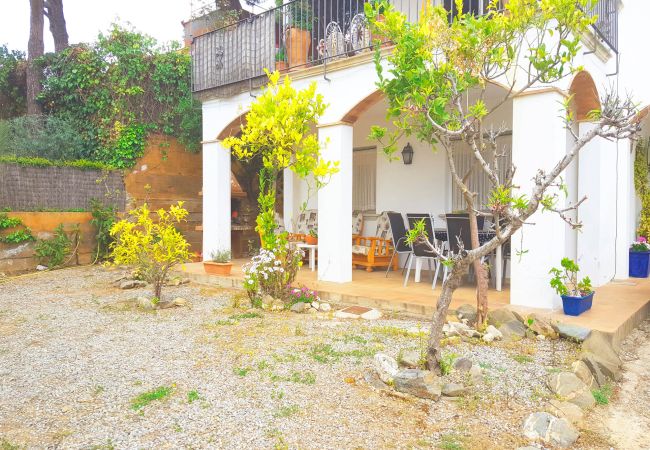 Apartment in Calella de Palafrugell - 1MARIA PL - Basic apartment with terrace located a few minutes walk from the quiet beach of Calella de Palafrugell Apartment in Calella de Palafrugell - 1MARIA PL - Basic apartment with terrace located a few minutes walk from the quiet beach of Calella de Palafrugell