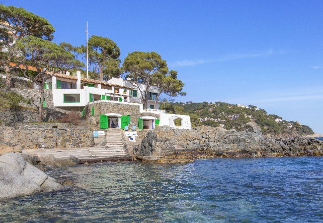Villa in Llafranc - 1MARINE 01 - House with spectacular sea views located in a privileged area on the beautiful coastal path 