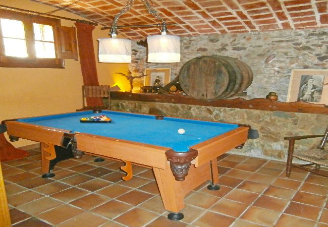 Villa in Cruilles, Monells y San Sadurní - 1MASIA CM - Wonderful restored house from the 17th Century located in the village of Cruïlles, 8 km from the centre and 25 km from the beach. Villa in Cruilles, Monells y San Sadurní - 1MASIA CM - Wonderful restored house from the 17th Century located in the village of Cruïlles, 8 km from the centre and 25 km from the beach.