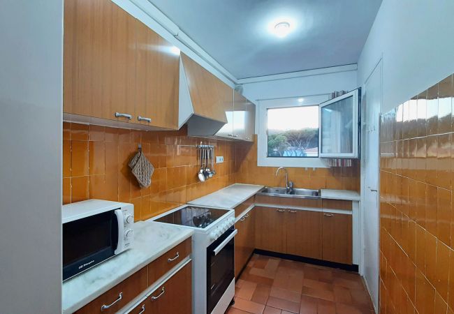 Apartment in Pals - 1MED 12 - Basic apartment in front of the beach of Pals and 100m from the town centre Apartment in Pals - 1MED 12 - Basic apartment in front of the beach of Pals and 100m from the town centre