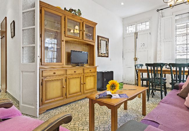 Villa in Llafranc - 1PER 01 - Small but cosy 2 bedroom house located 50m from the beach of Llafranc Villa in Llafranc - 1PER 01 - Small but cosy 2 bedroom house located 50m from the beach of Llafranc