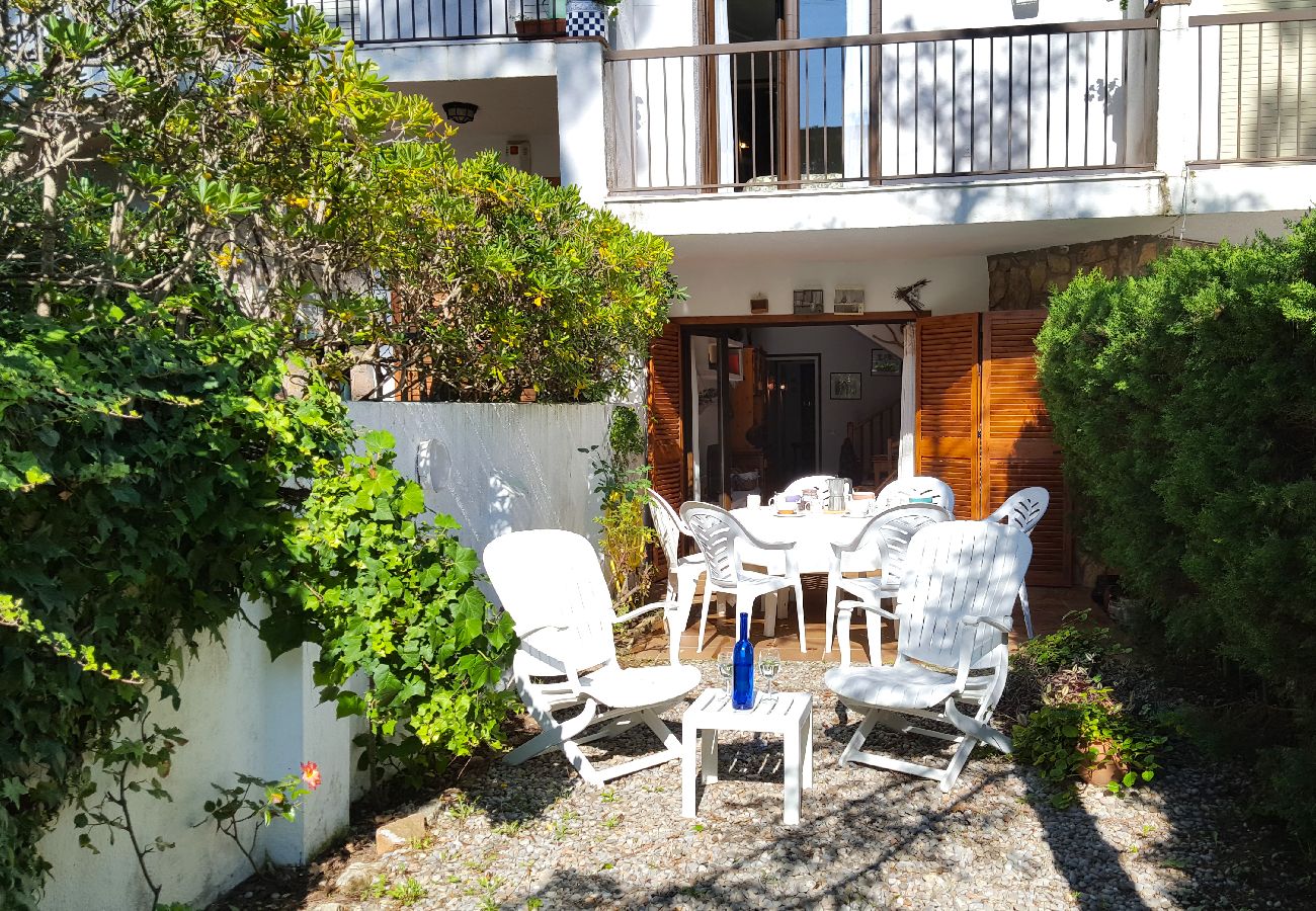 Villa in Calella de Palafrugell - 1PX 65 - Cozy house for 8 people with communal pool only 800m from the Calella de Palafrugell beach