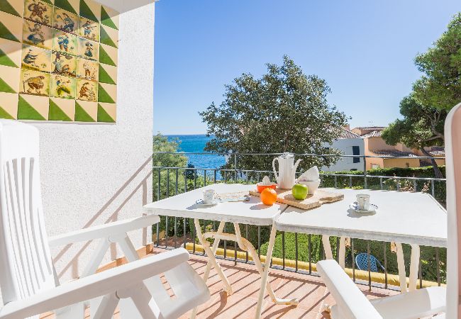 Apartment in Calella de Palafrugell - 1ROCM 1D - Apartment for 5 people with terrace just 150m from the beach of Calella de Palafrugell Apartment in Calella de Palafrugell - 1ROCM 1D - Apartment for 5 people with terrace just 150m from the beach of Calella de Palafrugell