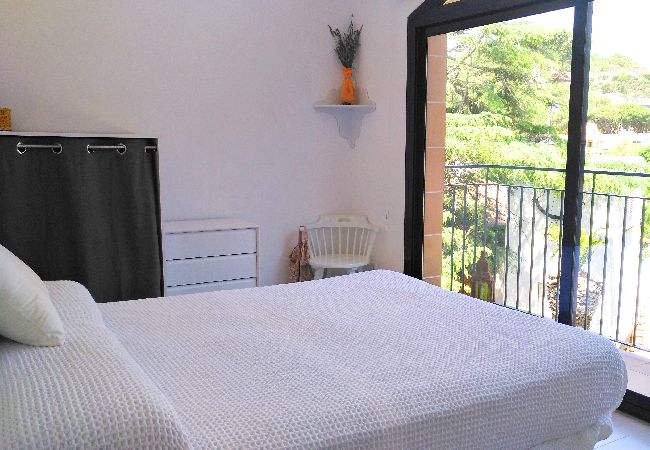 Apartment in Llafranc - 1ROG 01 - New build duplex located in the second row of houses lining the lovely beach of Llafranc Apartment in Llafranc - 1ROG 01 - New build duplex located in the second row of houses lining the lovely beach of Llafranc