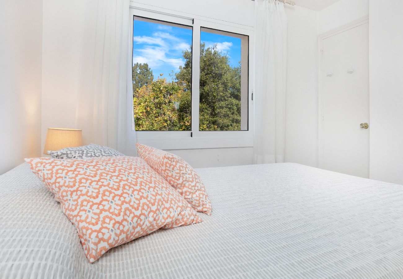 Apartment in Calella de Palafrugell - 1ROT 02 - Lovely modern style apartment a few minutes' walk from the quiet beach of Calella de Palafrugell