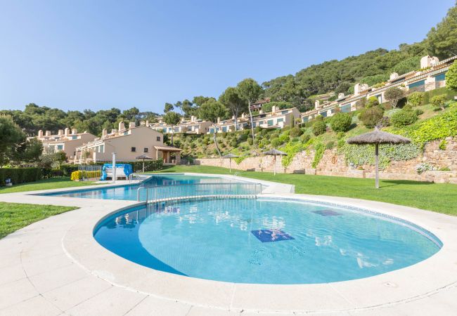 Villa/Dettached house in Llafranc - 1SB 31 - Beautiful 150 m2 house with communal pool located in Llafranc, just 500 m from the beach