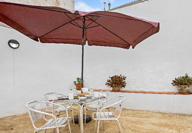 Apartment in Llafranc - 1SICA 01 - Spacious and modern fully renovated apartment located just 100m from the beach of Llafranc