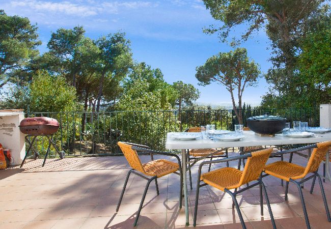 Villa/Dettached house in Palafrugell - 1VINY 01 - House located in a quiet area of ​​Palafrugell, 2.4 Kms from Tamariu beach