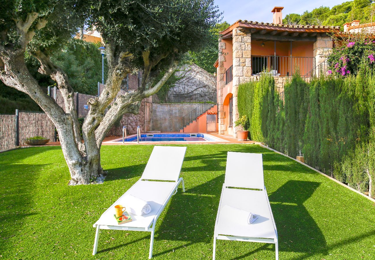 Villa in Llafranc - 1ESQ 01 - 5 Bedrooms house with garden and private pool located in Llafranc 800m from the beach