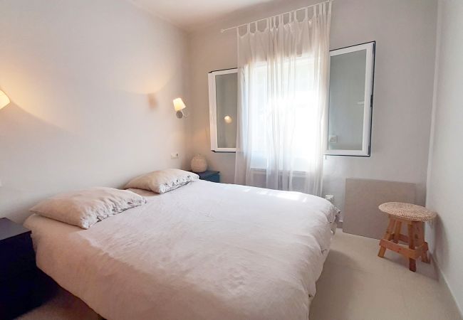 Apartment in Llafranc - 1MIRAN 02 - Apartment for 4 people with terrace located just 550m from the beach and the center of Llafranc Apartment in Llafranc - 1MIRAN 02 - Apartment for 4 people with terrace located just 550m from the beach and the center of Llafranc