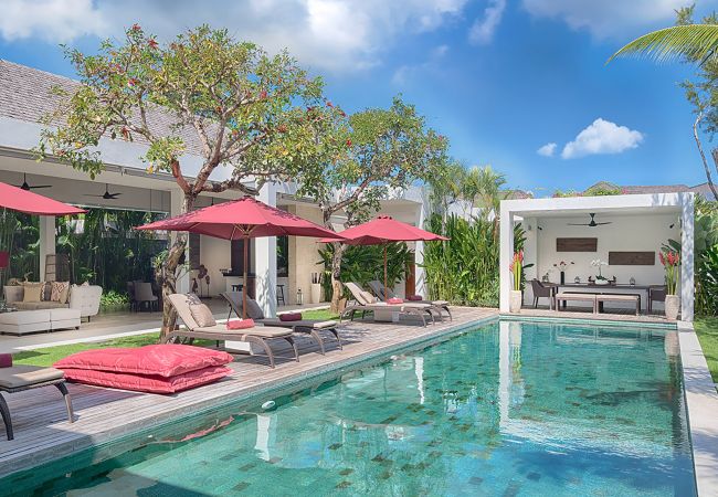 Villa in Seminyak - Casa Brio - Luxury villa close to the beach in Bali 