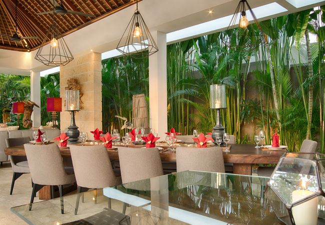 Villa in Seminyak - Casa Brio - Luxury villa close to the beach in Bali 