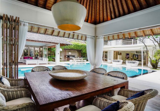 Villa in Seminyak - Jajaliluna- Luxury house near the beach in Bali