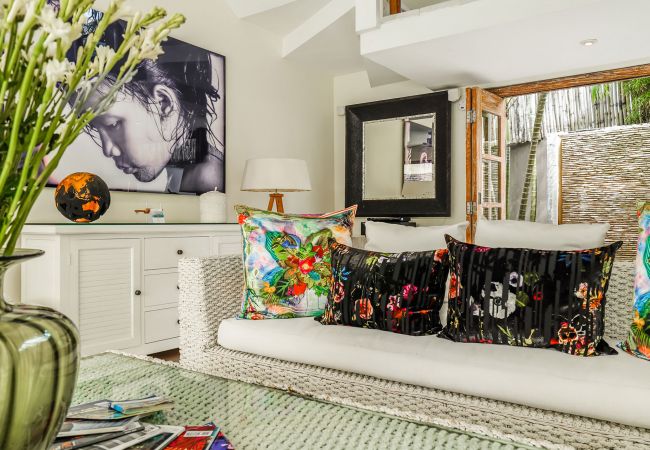 Villa in Seminyak - Jajaliluna- Luxury house near the beach in Bali Villa in Seminyak - Jajaliluna- Luxury house near the beach in Bali