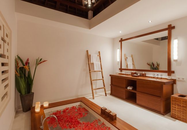 Villa in Canggu - The beji - Luxury house near the beach in Bali